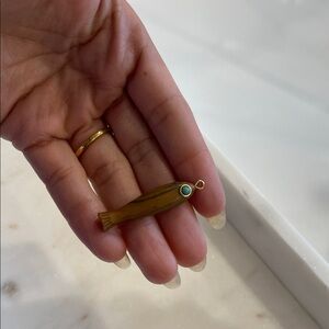 Brown Marbled Matte Resin Fish Pendant – 1 1/4